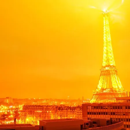 Eiffel Tower Incredible View Apartment